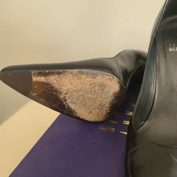 Stuart Weitzman Black Pump - Picture 2 of 3